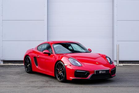 PORSCHE